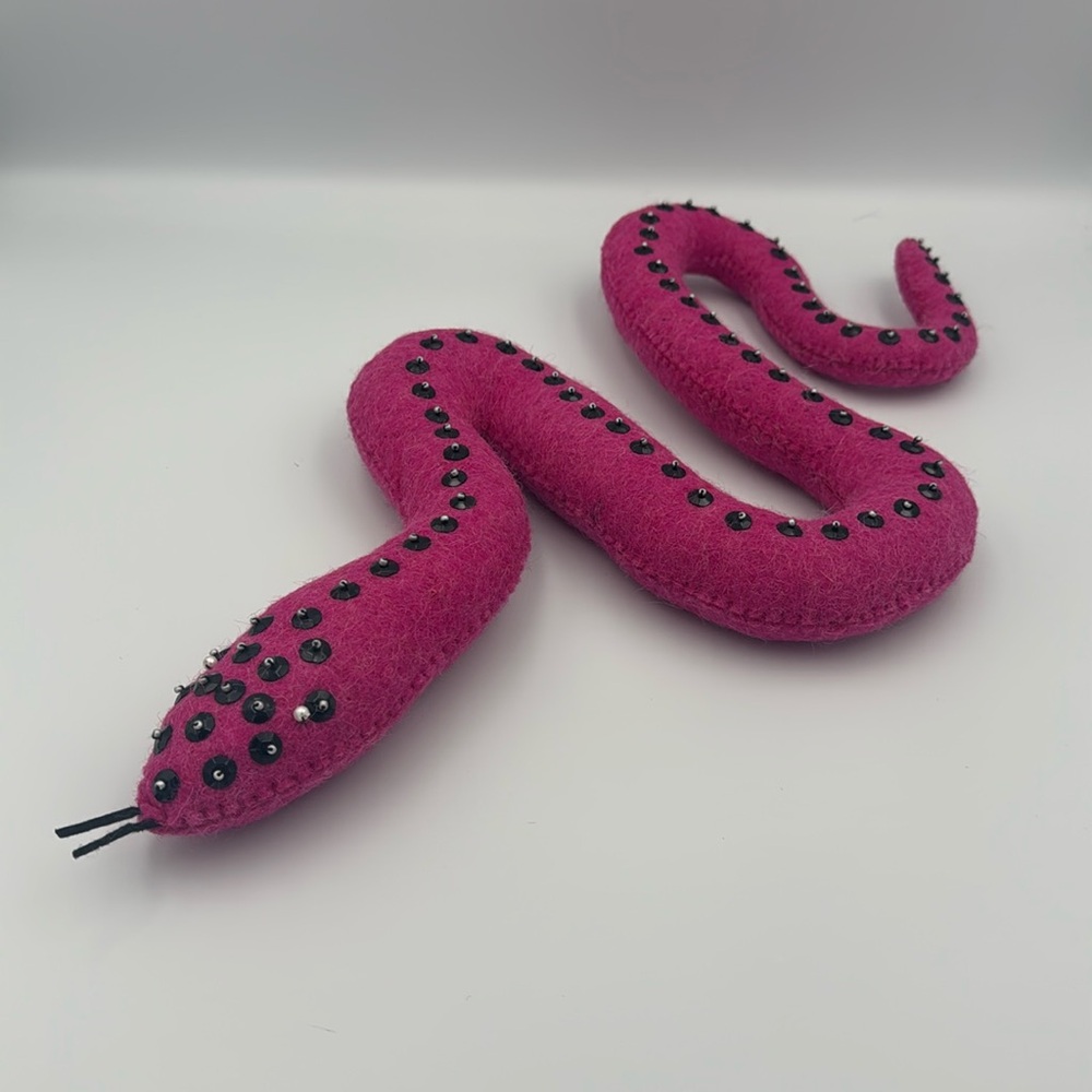 Halloween Hot Pink‎ Studded Felt Snake Made in India NWOT